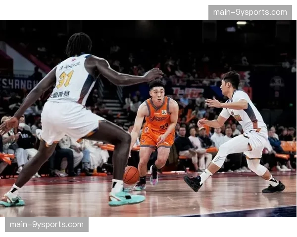 吴泽昊职业生涯首秀上海本土 最强高中生踏上职业赛场 吴泽昊职业生涯首秀上海本土 最强高中生踏上职业赛场